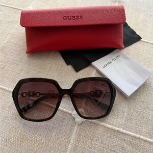 NEW Guess Women's Square Tortoise Sunglasses